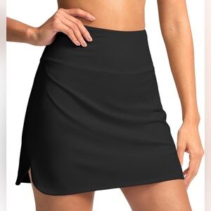 Santiny Women's Skort Size S Like New